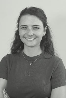 קים קפטס - מנהלת לקוחות ופרויקטים