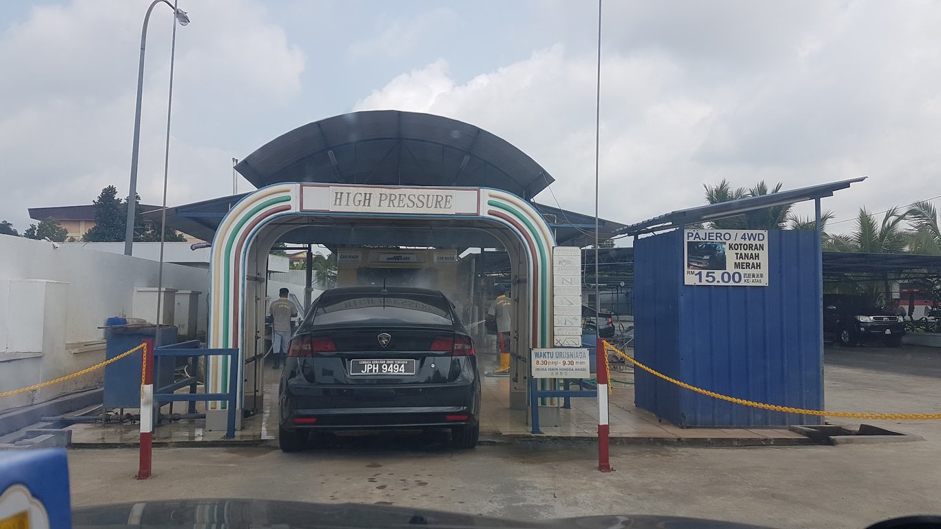 Pusat Cuci Kereta Automatik Kota Tinggi