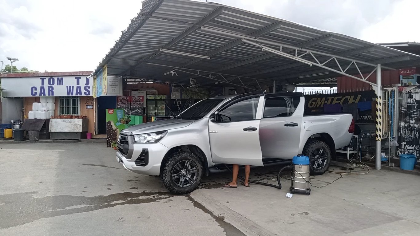 Tom TJ Car Wash
