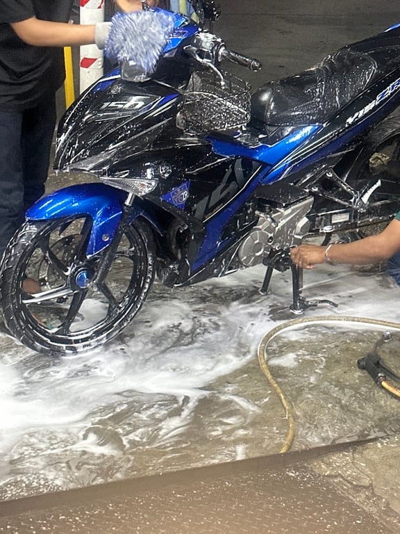 Aniq Auto Detailing