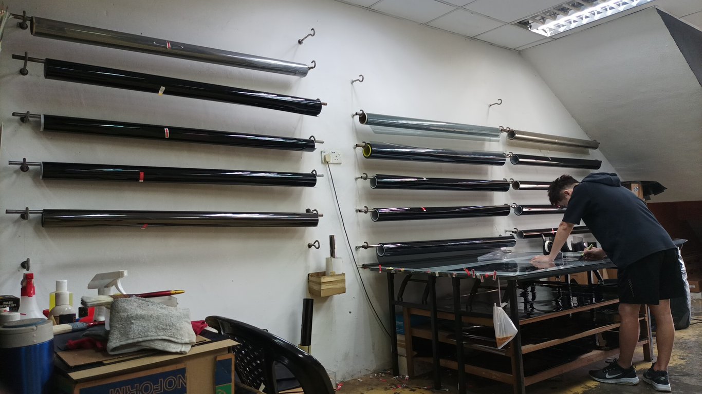 UV Tint Studio