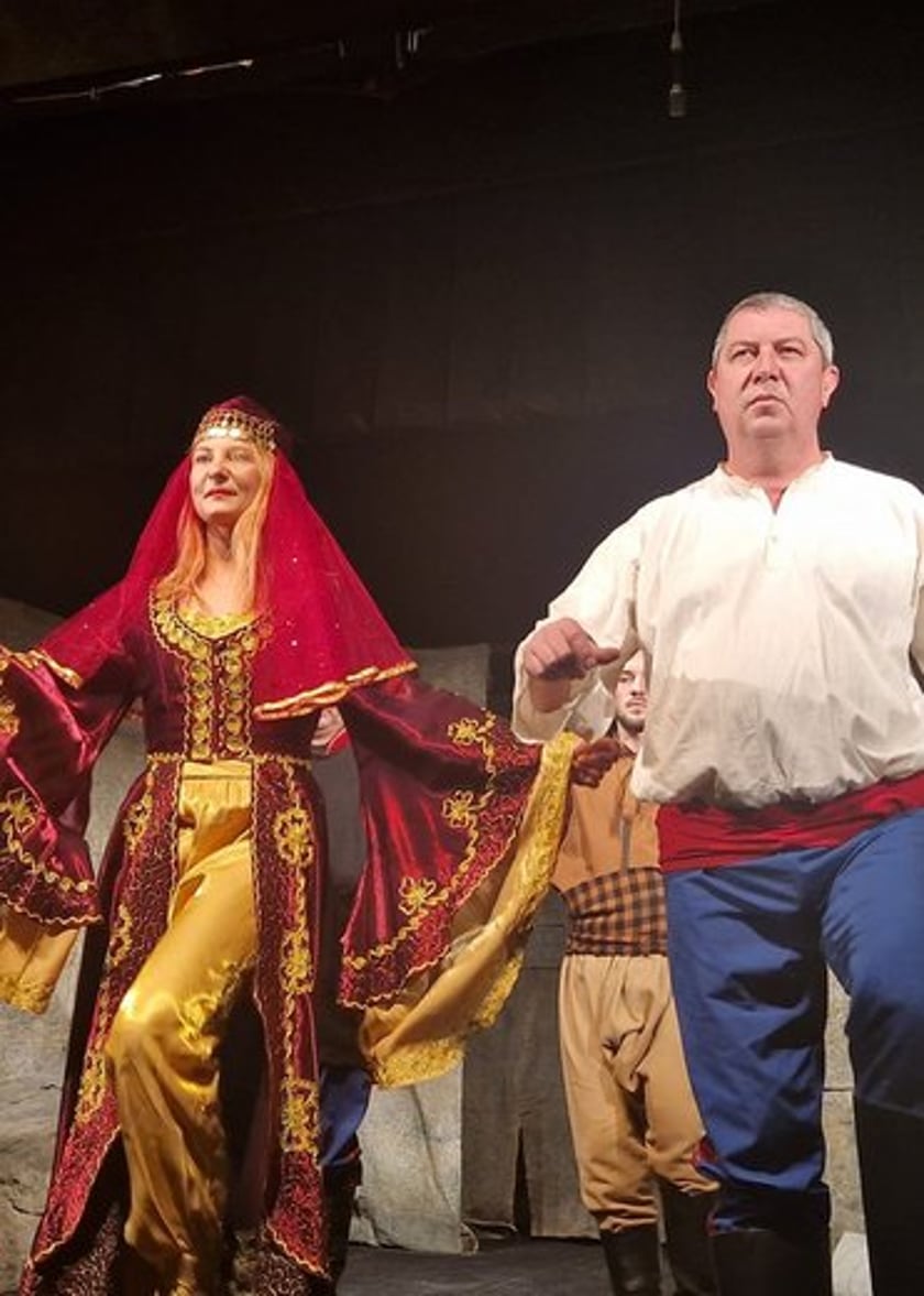 РОДИНАТА, ИЛИ СИЛИСТРА