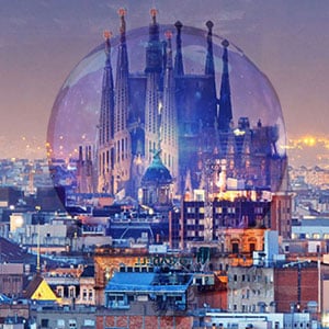 Sagrada Familia dentro de una bola de cristal