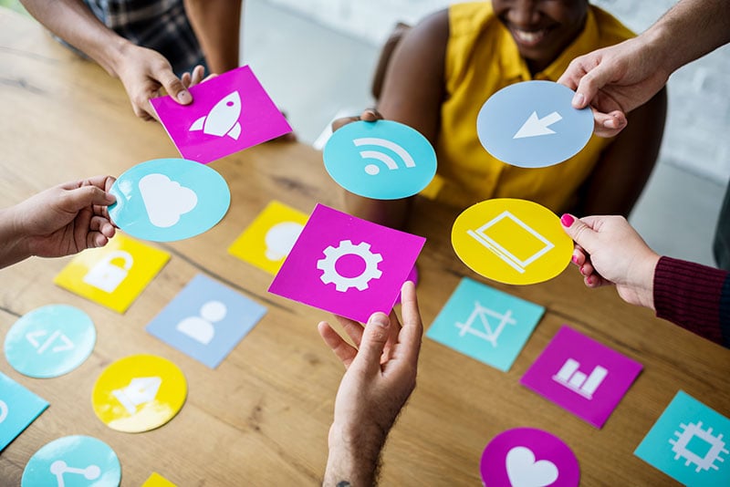 E-mail marketing ou redes sociais: qual é mais eficiente para o seu negócio?