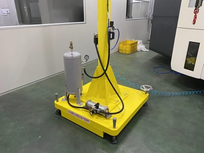 Cầu trục xoay khí nén di động và tay cầm cảm ứng lực nạp máy CNC - ảnh 2