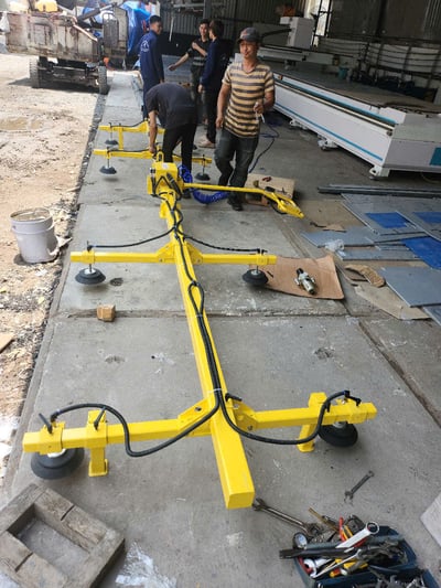 Mặt hút chân không khí nén nâng tấm thép dài 8 m - ảnh 4