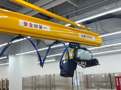 Cầu trục xoay 500 kg đế di động kèm tool kẹp thùng giấy - ảnh 18