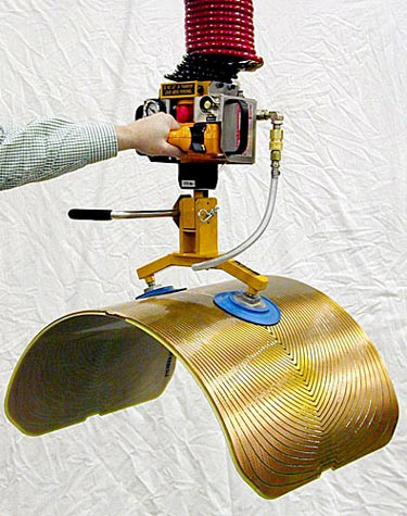 ANVER hoist integrated air powered vacuum system with special tilting pad attachment