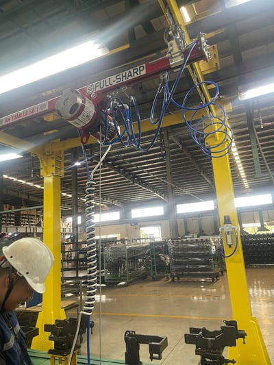 Bộ khung thanh ray 5T treo air balancer 200 kg gắp motor xe - ảnh 6