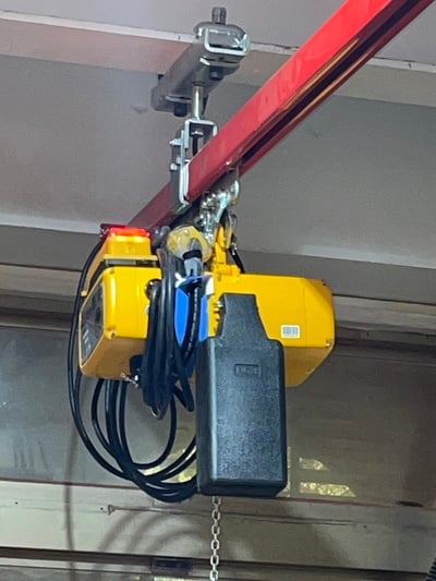 Thanh ray thép 200 kg treo trần lắp palang điện - ảnh 1