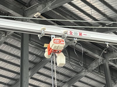 Mobile Aluminum Rail Jib Crane with KITO Hoist and Bag Clamp Tool - ảnh 15