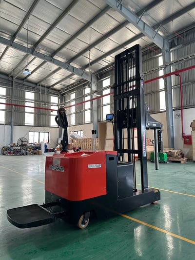 Xe đâm lõi cuộn chế tạo riêng cho nhà máy bao bì - ảnh 3