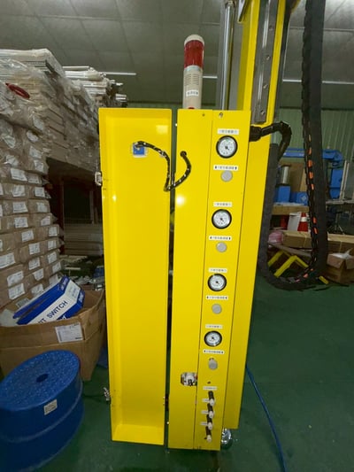 Tay nâng trợ lực bám cột kẹp linh kiện lắp máy biến áp - ảnh 6