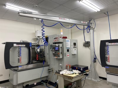 Pneumatic Jib Crane with Hook for CNC Machine Loading, 80 kg Capacity - ảnh 1