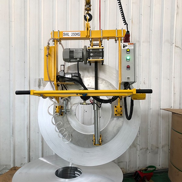 Bản 250 kg giữ cuộn nhôm đứng trên chồng cuộn