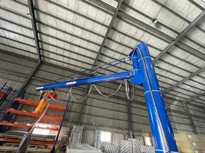 Cầu trục xoay 500kg treo pa lăng điện và mặt hút chân không Becker - ảnh 2