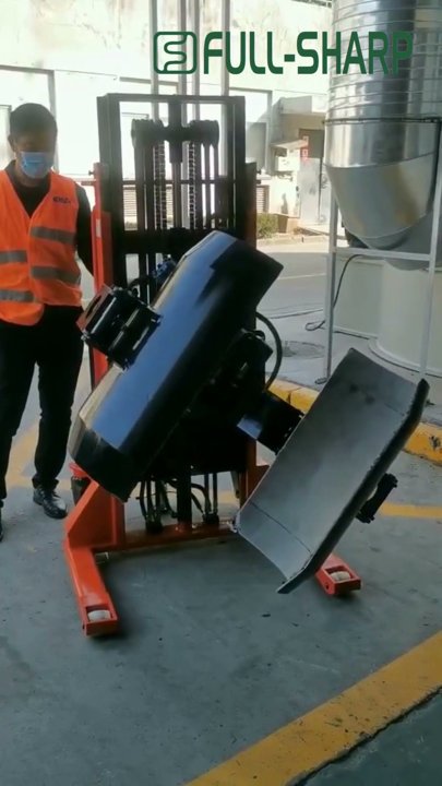Xe nâng kẹp điện nâng hạ cuộn giấy, cuộn nguyên liệu. Thiết bị nâng cuộn vật liệu