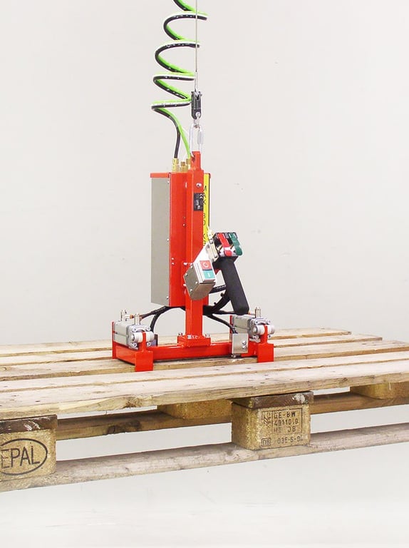 Mechanical Pallet Gripper 2813