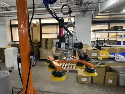 Articulating Jib Crane with Horizontal Pneumatic Hoist for Carton Box Lifting - ảnh 13