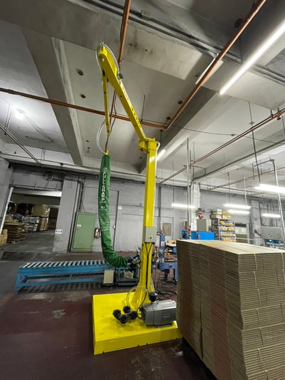 Cầu trục xoay khớp nối treo Becker hút thùng giấy chân không - ảnh 9