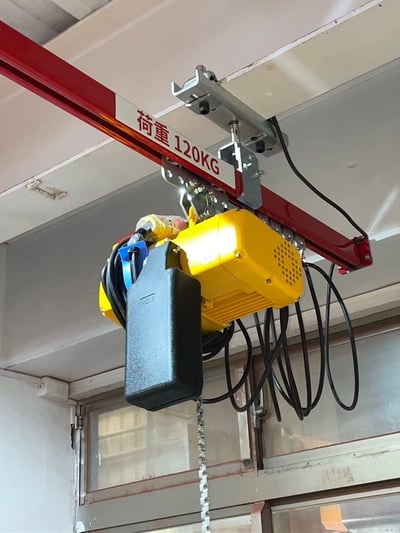 Cầu trục xoay thanh ray 5T treo trần cho trạm làm việc - ảnh 5