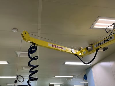 Cầu trục xoay khớp nối kèm tool nâng và lật cuộn nguyên liệu - ảnh 8