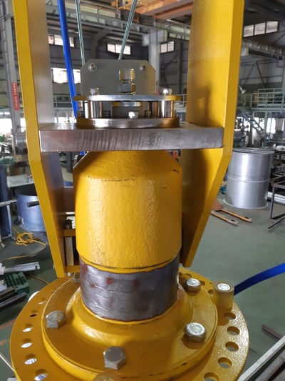 Pneumatic Jib Crane with Force-Sensing Handle and Lifting Hook - ảnh 1