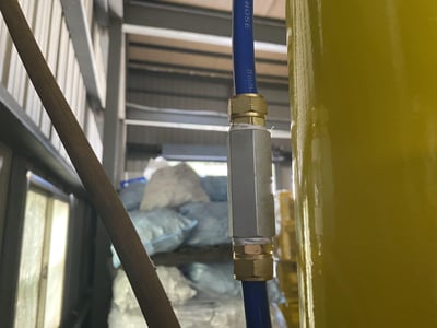 Suspended Pneumatic Jib Crane on 5T Rail with 200 kg Plastic Tray Gripper - ảnh 4