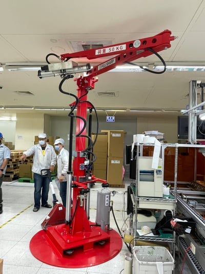 Cần trục di động cột chỉnh chiều cao, hút thùng giấy Lifts All - ảnh 1