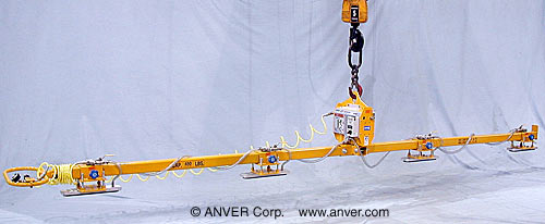 ANVER A45M4-190FP-SP air powered vacuum generator with custom four pad lifting frame with foam pads for lifting & handling OSB strips 20 ft x 2 ft (6.1 m x 0.6 m) up to 450 lb (204 kg)