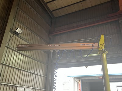 Ceiling-Mounted Pneumatic Jib Crane with Force-Sensing Control - ảnh 25
