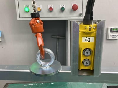 Mobile Articulating Jib Crane with Air Balancer and Carton Vacuum Lifter - ảnh 16