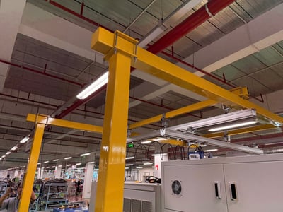 Bộ khung thanh ray nhôm 200kg nâng khuôn trong phòng lạnh, lắp ở lầu 2 nhà máy - ảnh 2