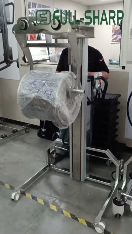 Xe đẩy nâng điện móc nâng cuộn nguyên liệu