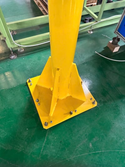 Cầu trục xoay ray 5T 200 kg, air balancer và tool kẹp ắc quy - ảnh 4