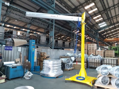 5T Rail Jib Crane with Black Bear 250 kg Electric Hoist - ảnh 1