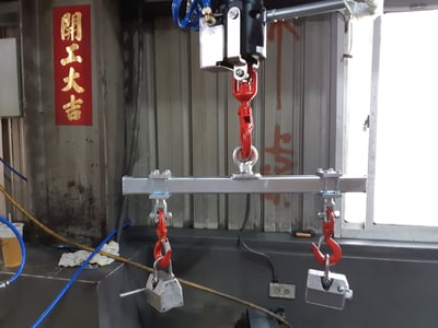 Cầu trục xoay khí nén với tool nam châm gạt tay - ảnh 10