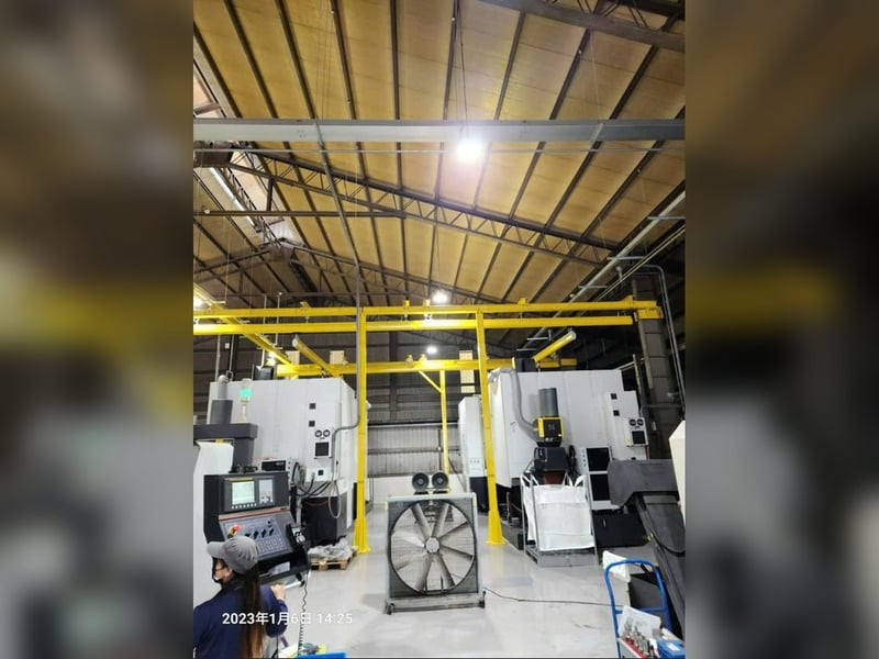 Bộ khung thanh ray 500 kg treo tool kẹp mâm xe đưa vào CNC