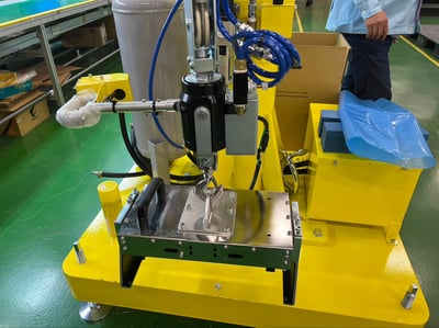 Cầu trục xoay khí nén treo tool kẹp hút - ảnh 10