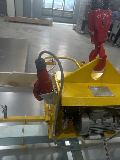 Cầu trục xoay 500 kg với mặt hút chân không dùng pin sạc - ảnh 20