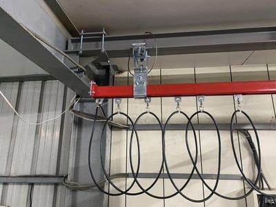 Suspended Pneumatic Jib Crane on 5T Rail with 200 kg Plastic Tray Gripper - ảnh 15