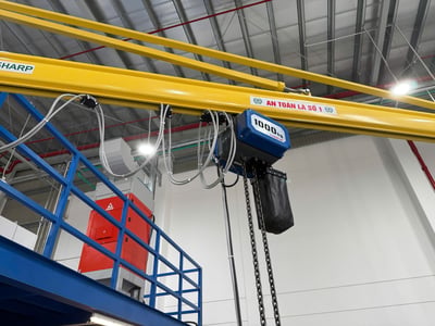 Cầu trục xoay 500 kg với mặt hút chân không dùng pin sạc - ảnh 33