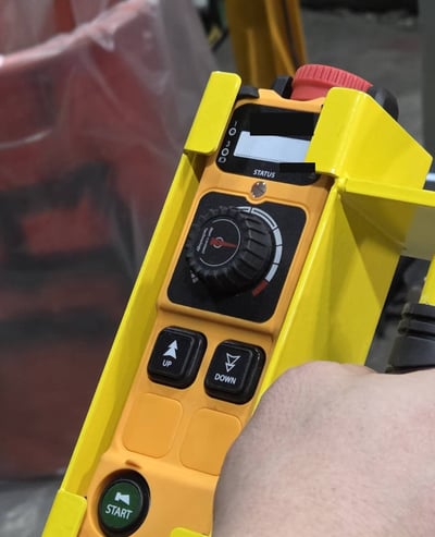 5T rail 200 kg: a lifting solution for steel doors - 3