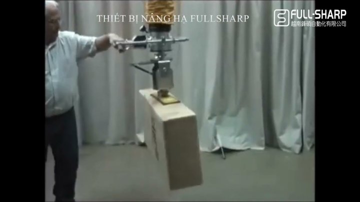 Thiết bị trợ lực hút chân không nâng hạ thùng hàng carton nặng