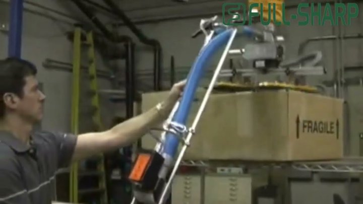 Thiết bị tay cầm dài nâng hạ hút chân không thùng carton. Thiết bị nâng thùng carton