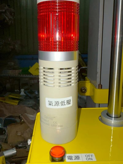 Tay nâng trợ lực bám cột kẹp linh kiện lắp máy biến áp - ảnh 3