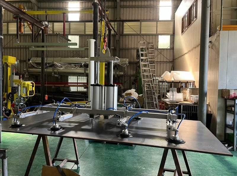 Mặt hút dùng cơ 500 kg cho tấm phẳng