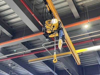 Pneumatic Jib Crane with Plastic Tray Hook Tool - ảnh 30