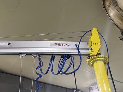 Cầu trục xoay khí nén đế di động treo tool nâng lồng sắt - ảnh 11
