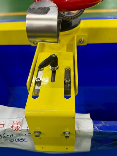 Cầu trục xoay khớp nối Lifts All với tool móc khay nhựa - ảnh 1
